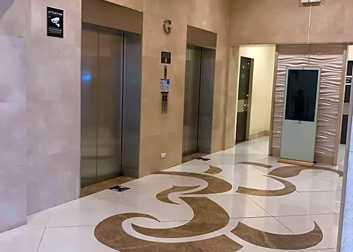 Отель 150 Newport Boulevard Near Naia Terminal 3 Манила