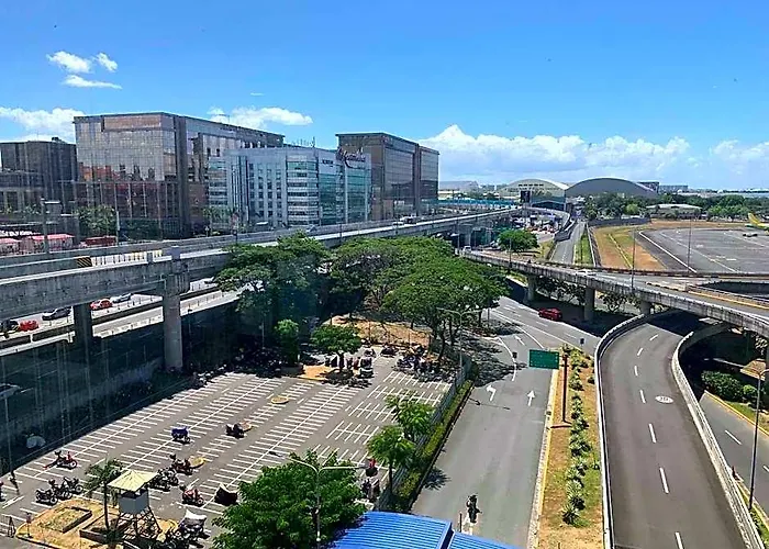 Отель 150 Newport Boulevard Near Naia Terminal 3