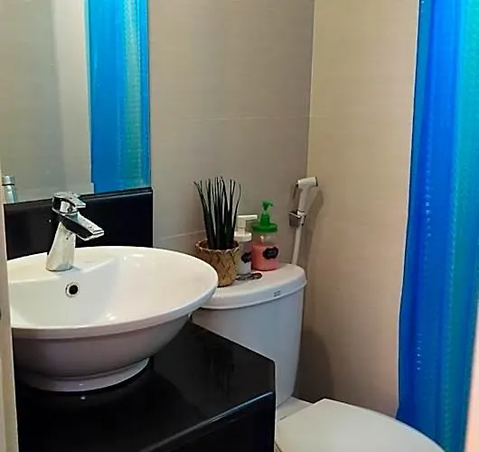 150 Newport Boulevard Near Naia Terminal 3
